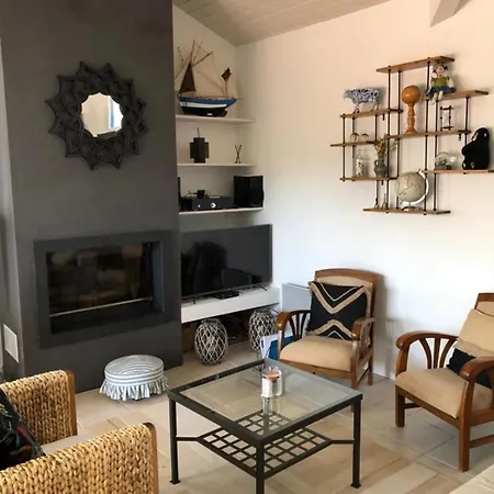 Beautiful Duplex House With Terrace And Garden بيت للعطل موليات-إي-ما