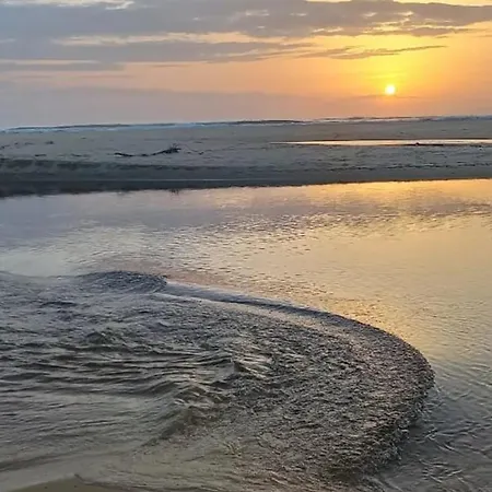 Dom wakacyjny Beautiful Duplex House With Terrace And Garden *