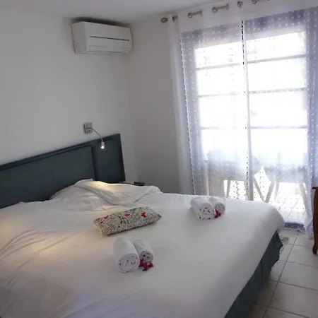 Holiday home Beautiful Duplex House With Terrace And Garden
