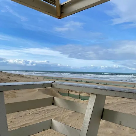 Beautiful Duplex House With Terrace And Garden Feriehus *