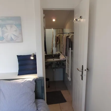 Nyaraló Beautiful Duplex House With Terrace And Garden