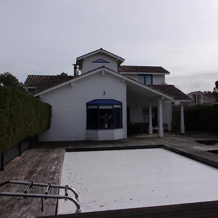 Nyaraló Beautiful Duplex House With Terrace And Garden *